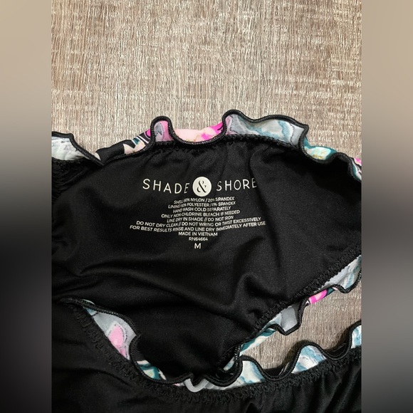 Shade and shore bikini bottoms. Size Med - Picture 2 of 3